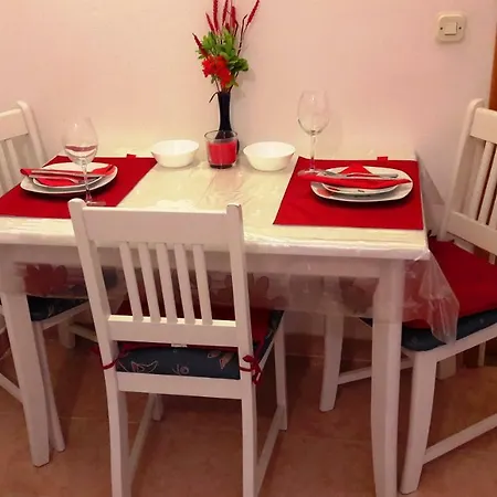 Marija דירה מאלי סטון